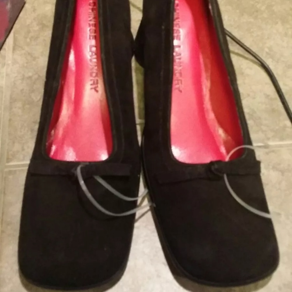 Chinese Laundry Black Suede Heels